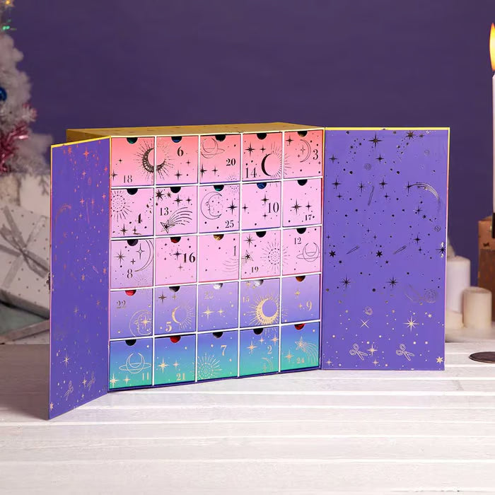 🎅 Kalėdinis riboto leidimo leidinys! – 🧵 Nertų žaisliukų advento kalendorius 2025 🎉